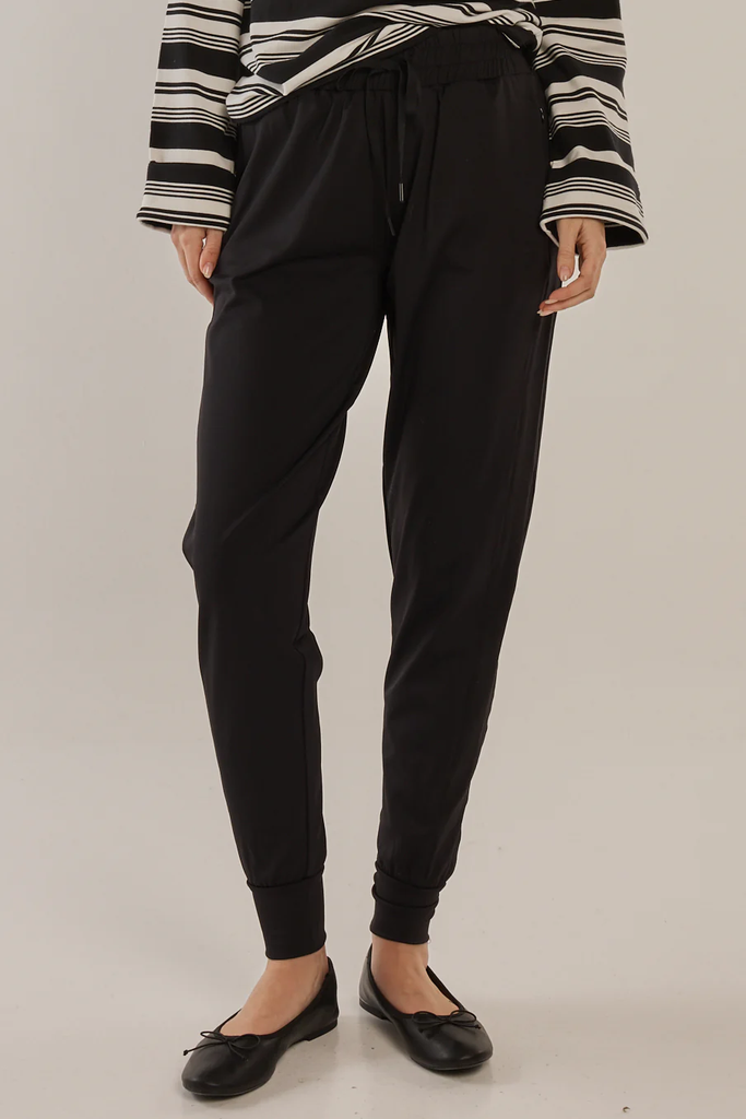 Women's Pant | Cara Travel Jogger | Betty Basics