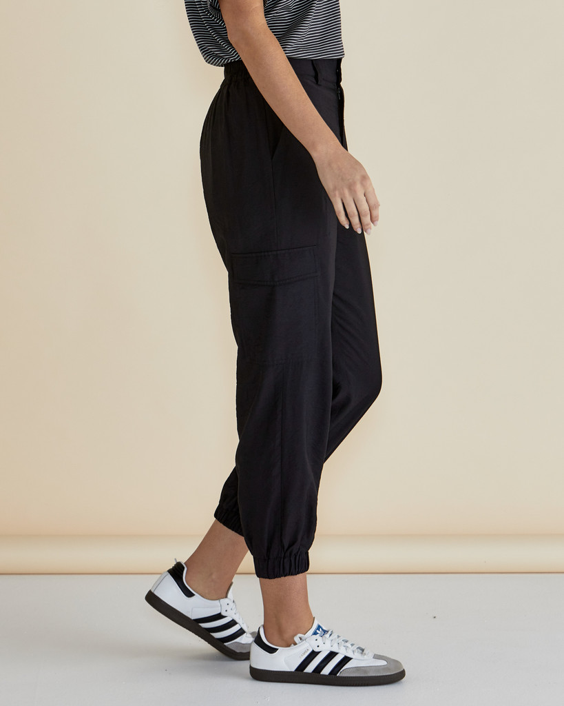 Women's Pant | Adrianna Jogger | BETTY BASICS