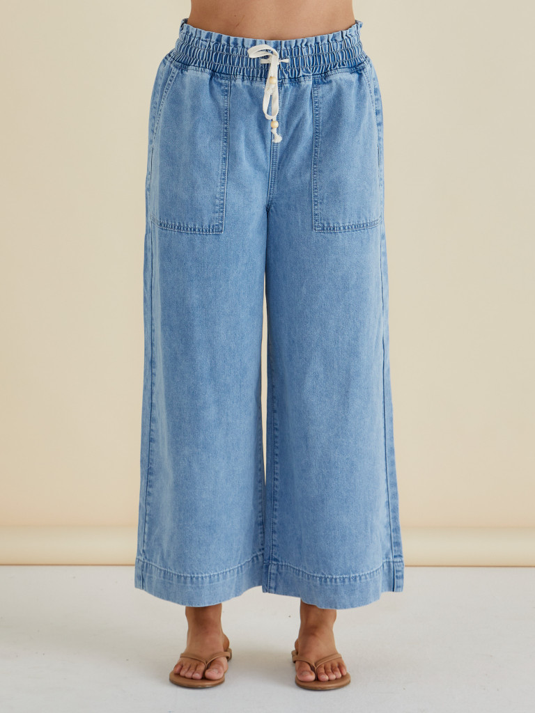 Women's Pant | Saffra Relax Leg Jean | BETTY BASICS