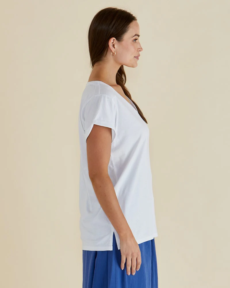 Women's Top | Ayla Tee | BETTY BASICS