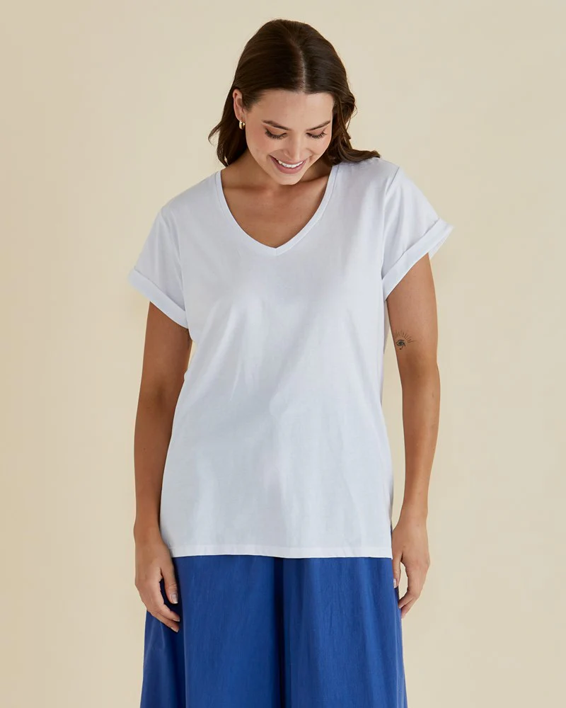 Women's Top | Ayla Tee | BETTY BASICS