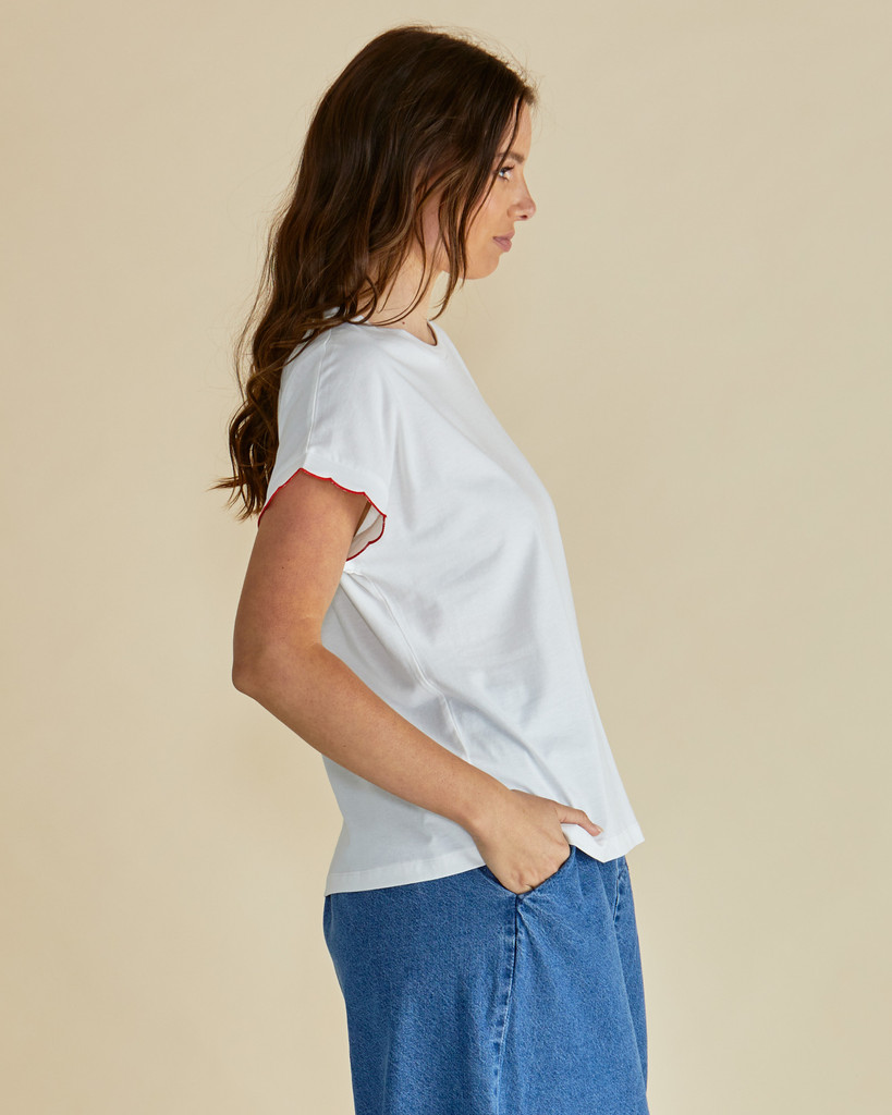Women's Top | Sloane Scallop Tee | BETTY BASICS