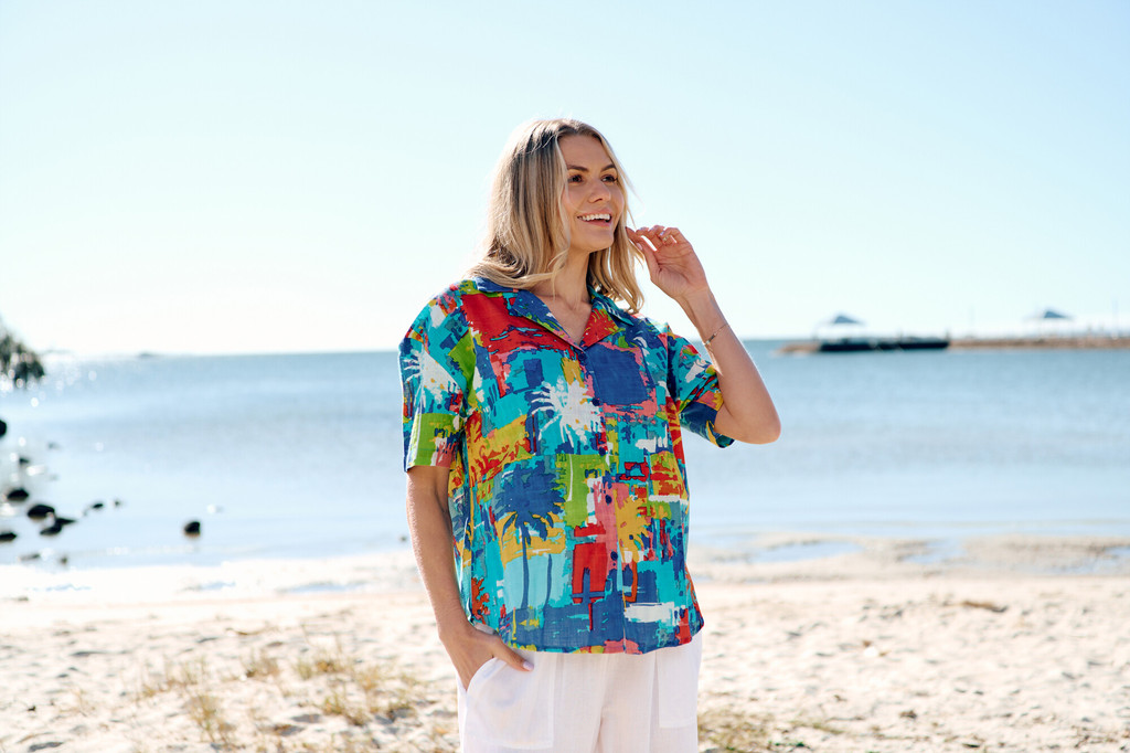 Women's Top | Margot Collared Short Sleeve Top| ONE SUMMER