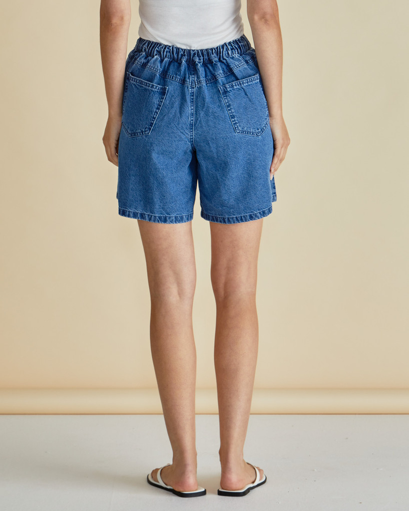 Women's Shorts | Breeze Relaxed Denim Shorts | BETTY BASICS
