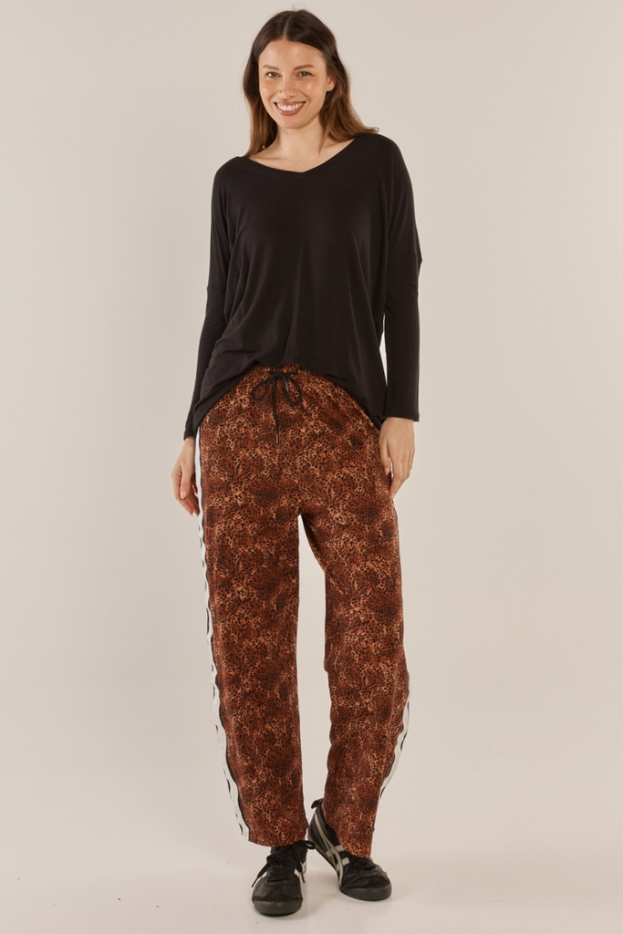 Women's Tee | Munich Top | BETTY BASICS