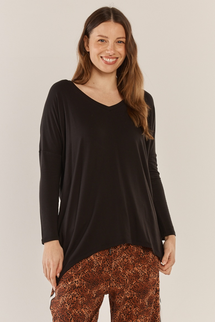 Women's Tee | Munich Top | BETTY BASICS