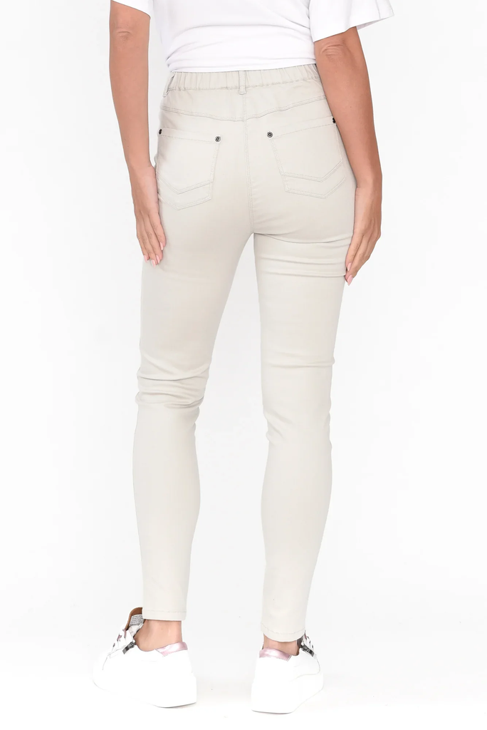 Women's Pant | Full Length Stretch Denim Jegging | Cafe Latte