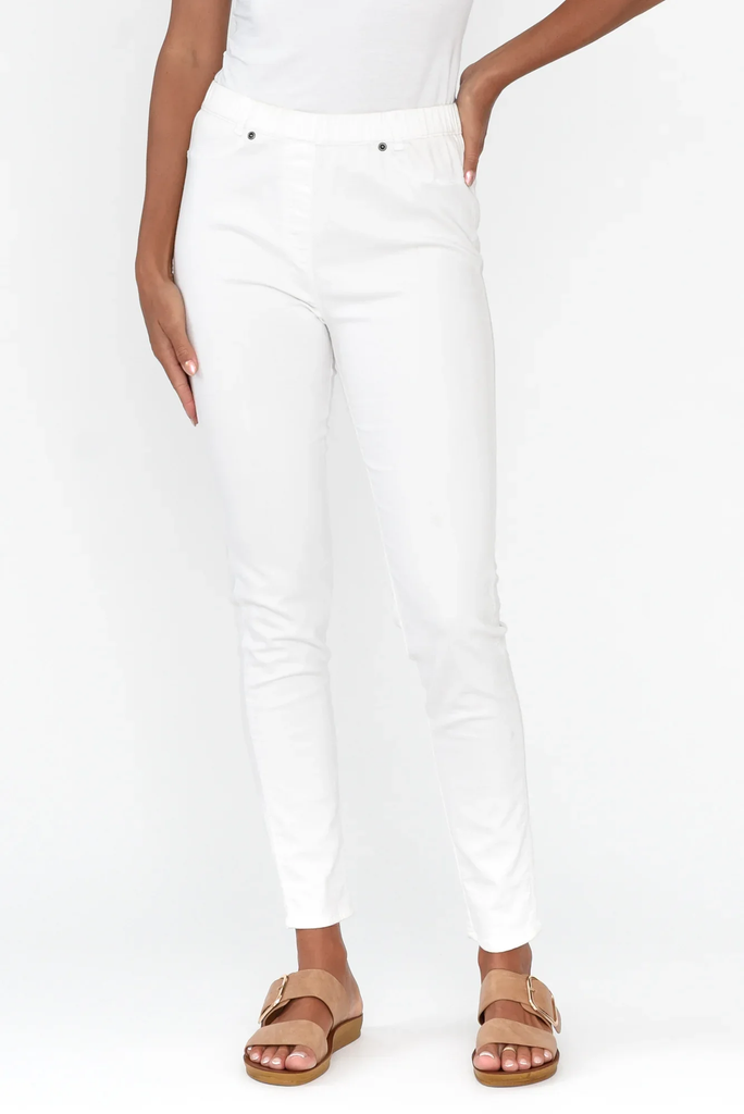 Women's Pant | Full Length Stretch Denim Jegging | Cafe Latte