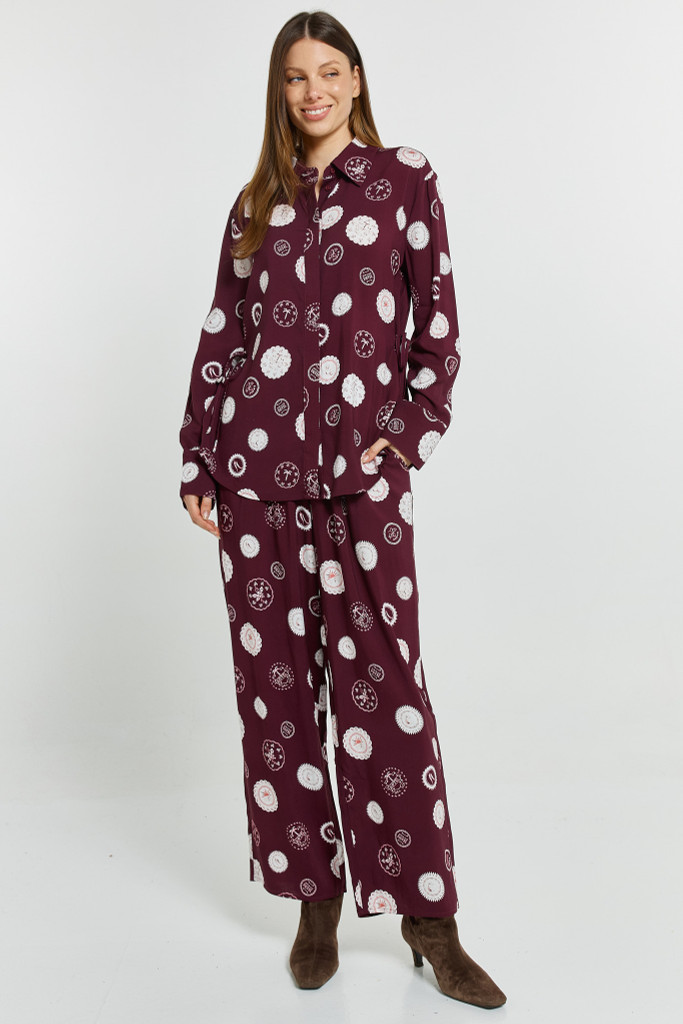 Women's Tops | Stamp Tie Shirt | BETTY BASICS