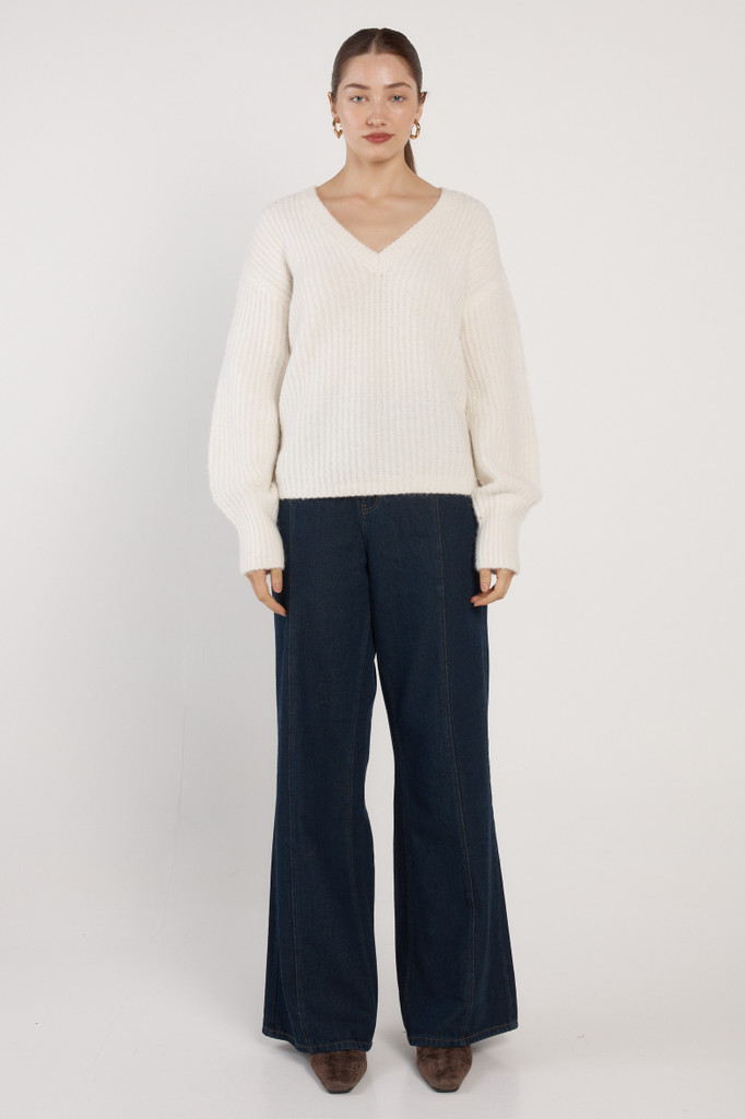 Women's Knitwear | Remy V-Neck Jumper |  Fate + Becker