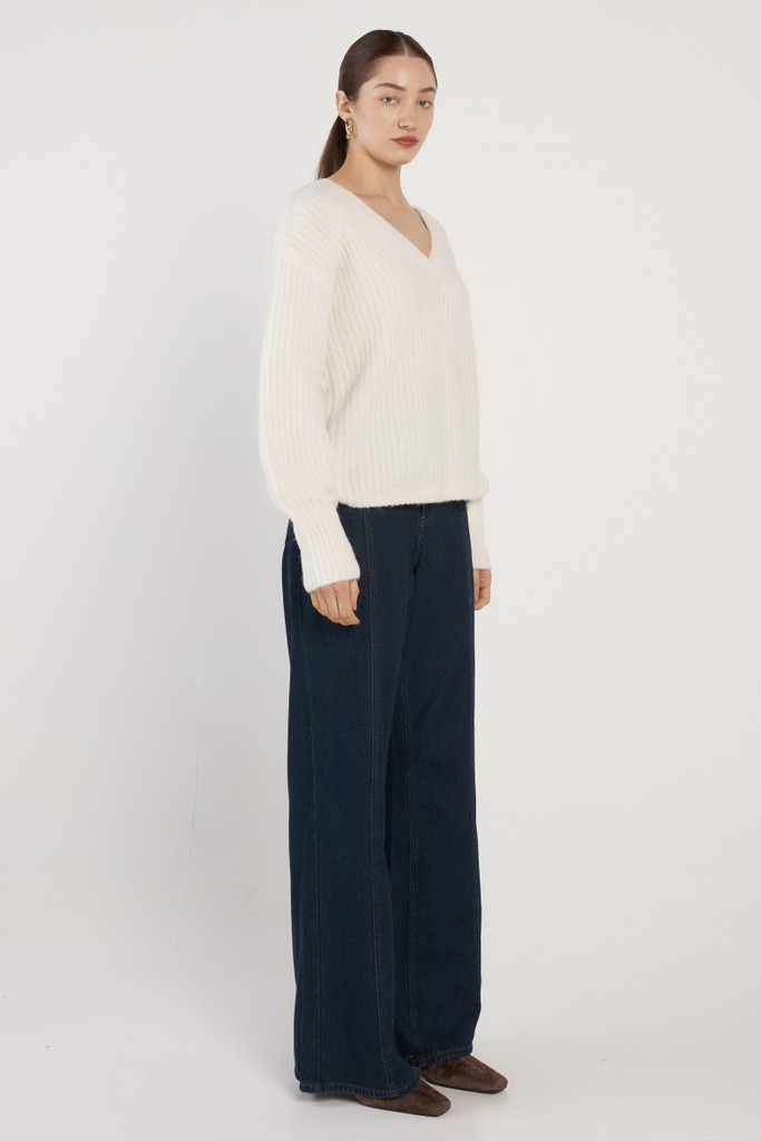 Women's Knitwear | Remy V-Neck Jumper |  Fate + Becker