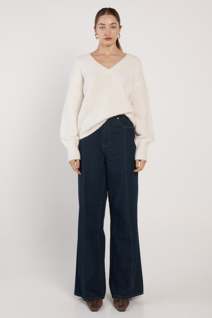 Women's Knitwear | Remy V-Neck Jumper |  Fate + Becker