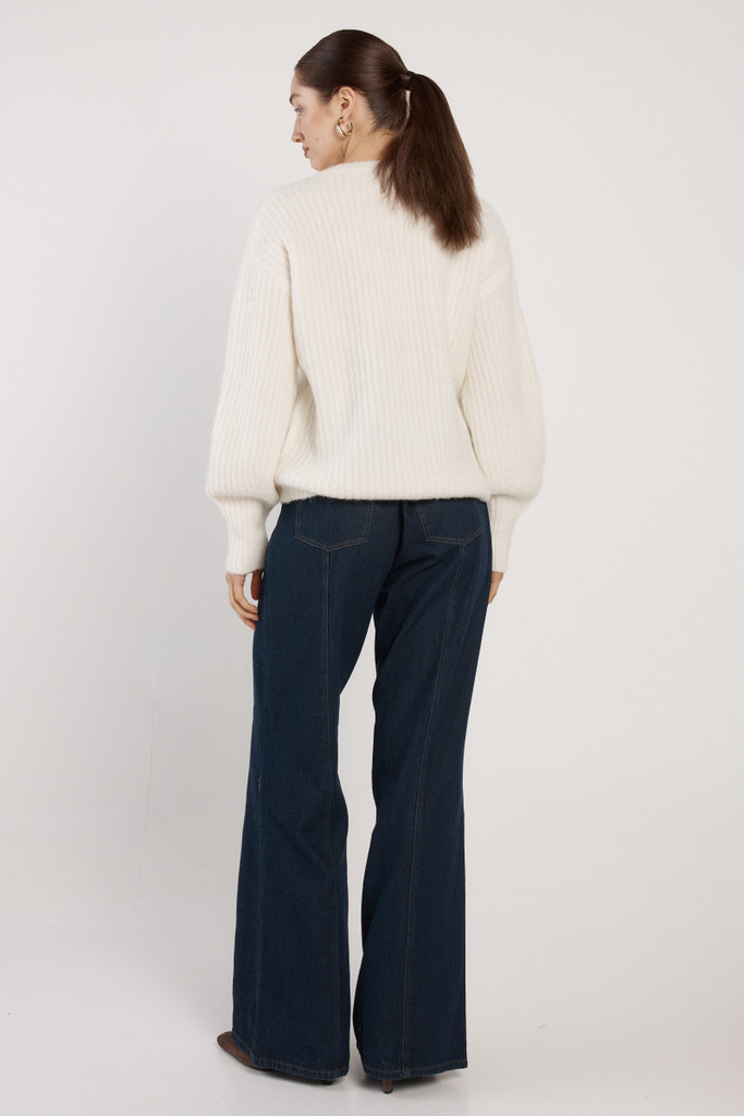Women's Knitwear | Remy V-Neck Jumper |  Fate + Becker