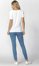 Women's Tops | Manhattan V-Neck Tee | BETTY BASICS