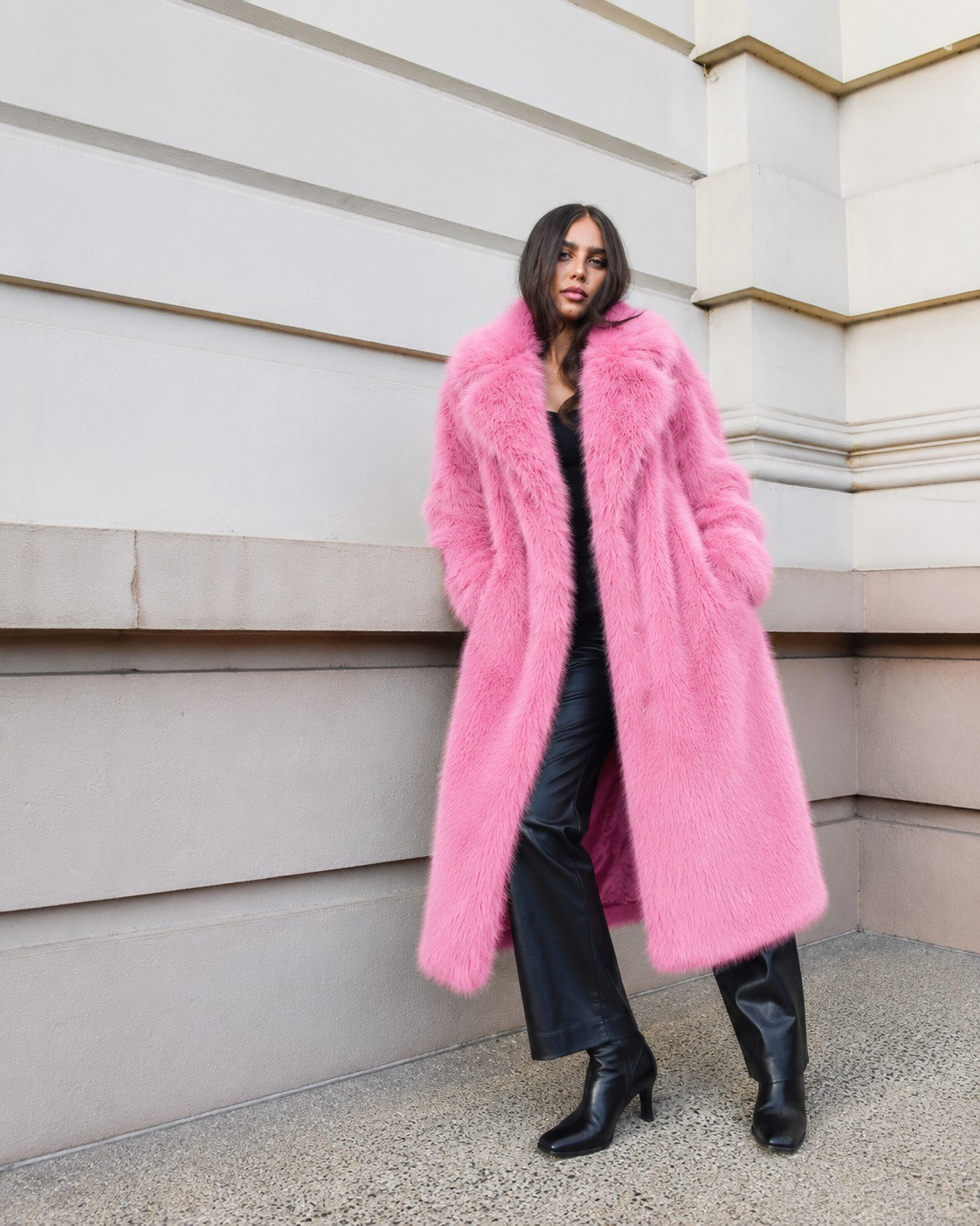 Faux Fur Coat in Fuchsia | Cinnamon Creations | @alibiOnline