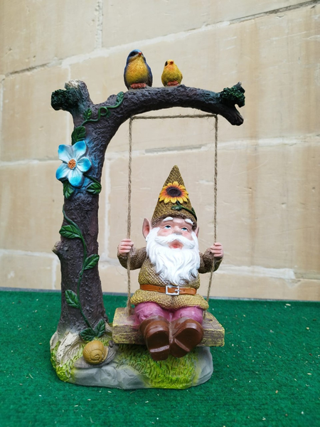 Swinging Gnome