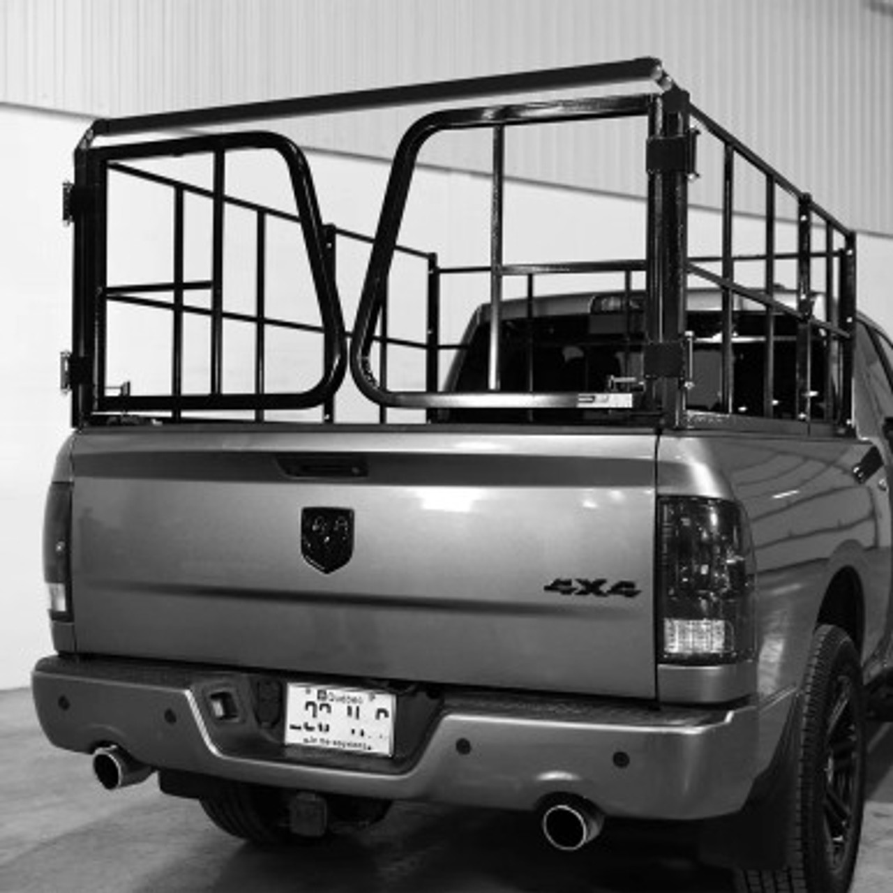 Xpeditor M-50 - pickup truck tire cage Xpeditor M-50 - pickup truck tire cage