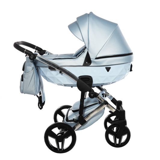Junama S-Class White Pram, Carrycot