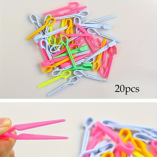 20 spill-proof nail polish protective clips