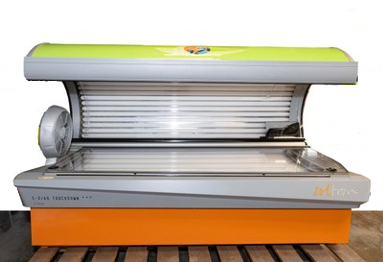 SOLTRON Model S2/40 TOUCHDOWN** PREOWNED Tanning Bed
