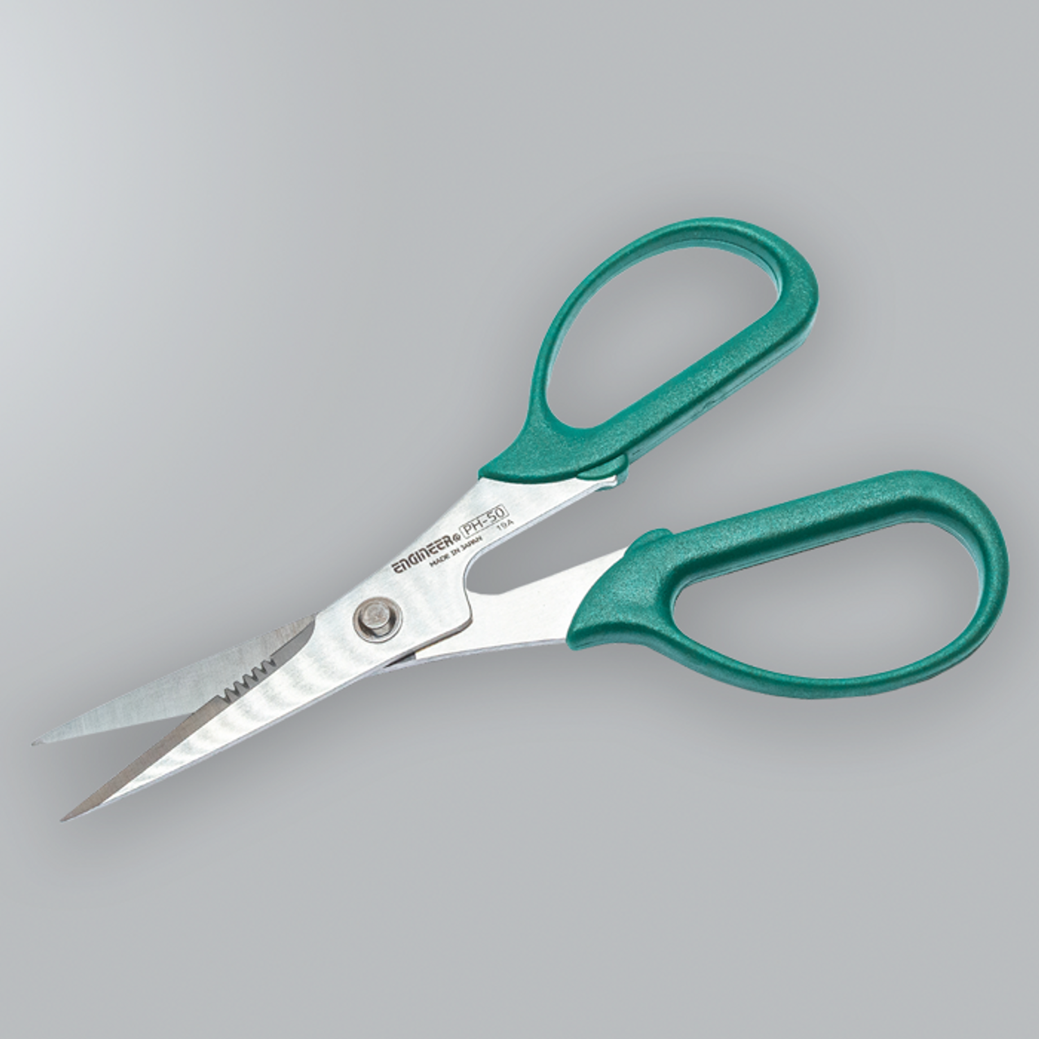 PH-57 heavy duty scissors (multi-function, kevlar capable)