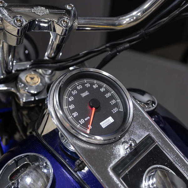 Rogue Speedometer Gauge for Softails, Dyna Wide Glides & Road Kings