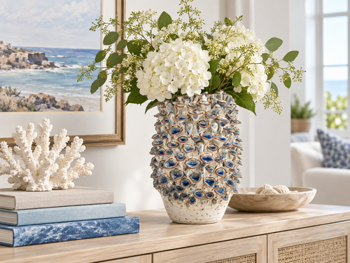 CORAL WHITE VASE W. RYAL BLUE EFFECT V137