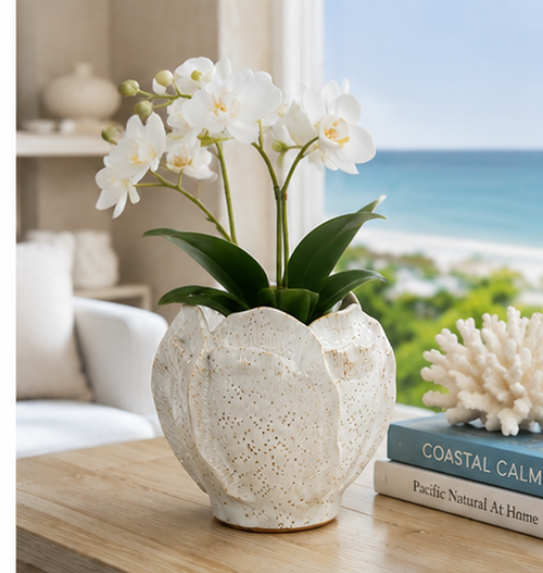 Petal-Rim Ceramic Bud Vase – Speckled White