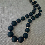 Black Bead Short Necklace