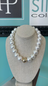 The Gumball Necklace - Pearl