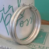 Everybody's Favorite 2.5" Fashion Hoop - Matte Silver