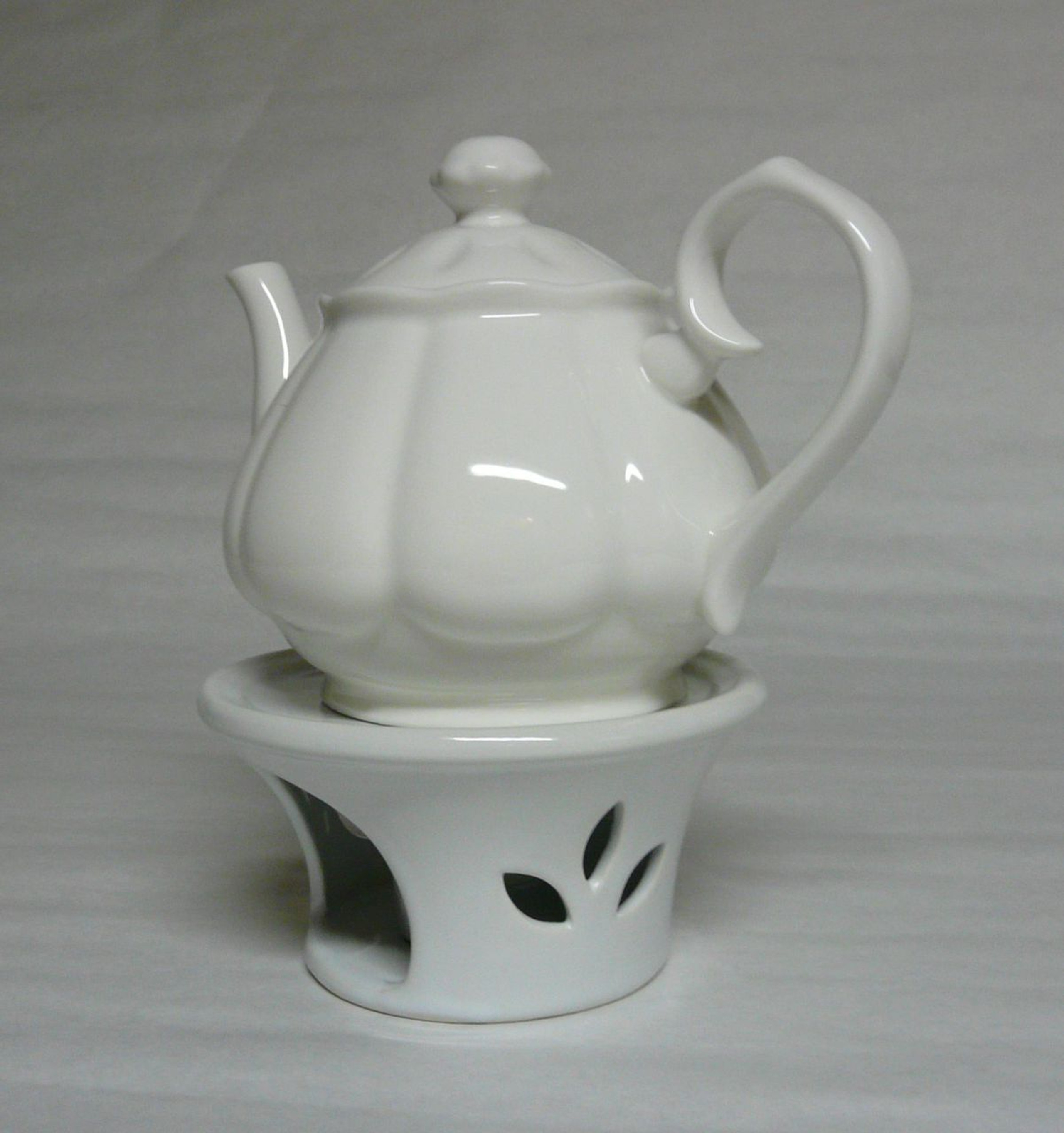 White 2Cup Porcelain Teapot 18 oz. Screen Tea, Inc.