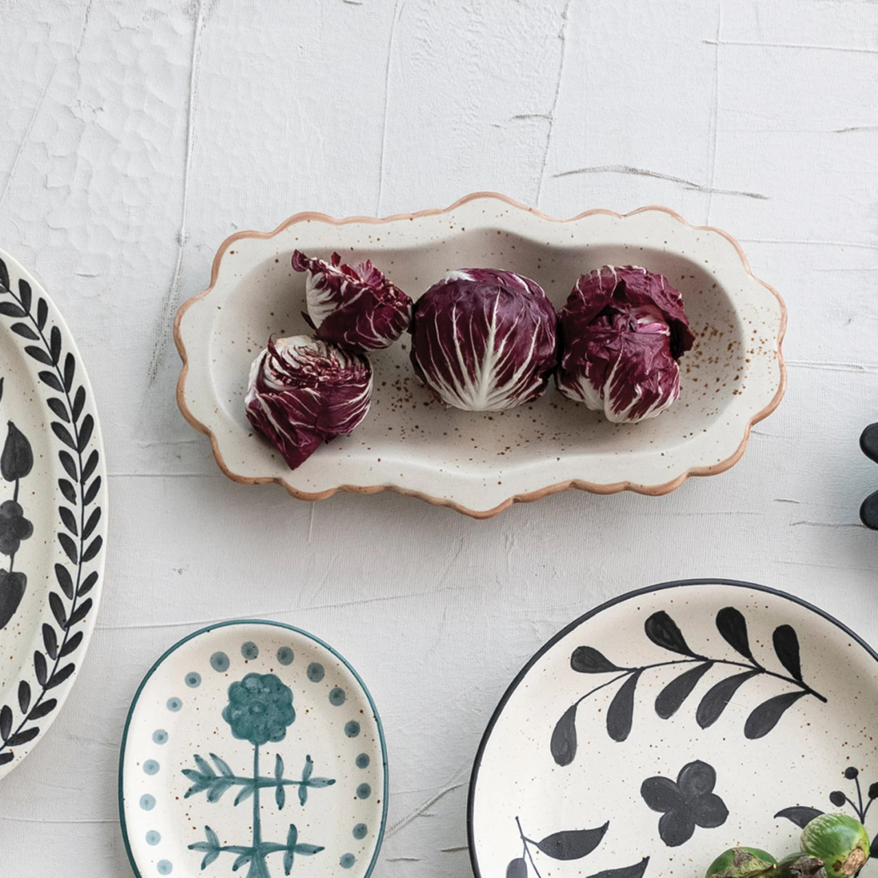 Stoneware Scalloped Bowl/ Platter