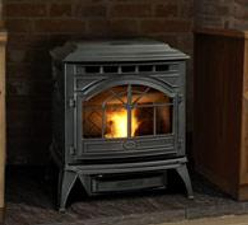 Cast iron pellet stove, classic black