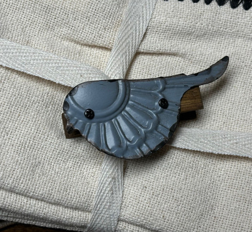 Periwinkle Tin Ceiling Metal Bird Clip