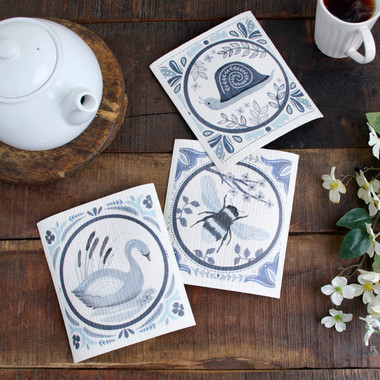 Indigo Tile Sedish Cloth - Bee