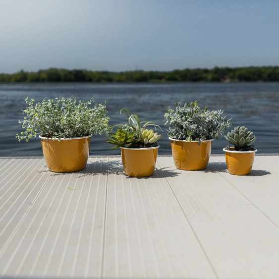 Enamel Metal Planter Sm - Goldenrod