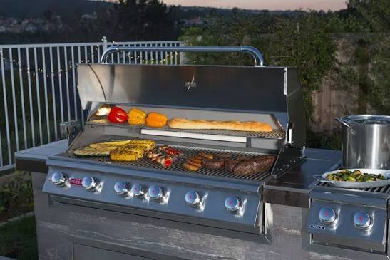 Bull Diablo 46-Inch 6-Burner Built-In Grill