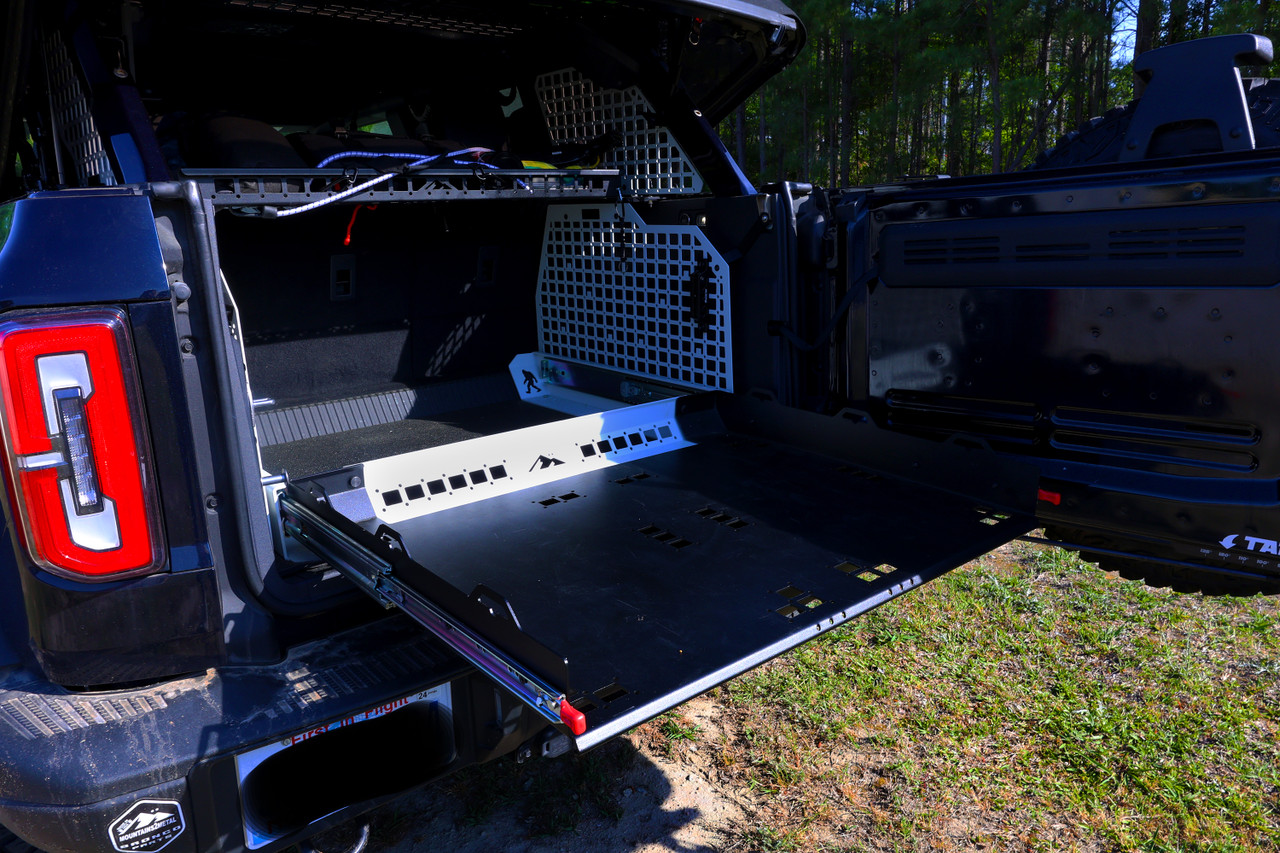 Rear Cargo Tailgate - Bronco 6G / 4 Door - Mountains2Metal