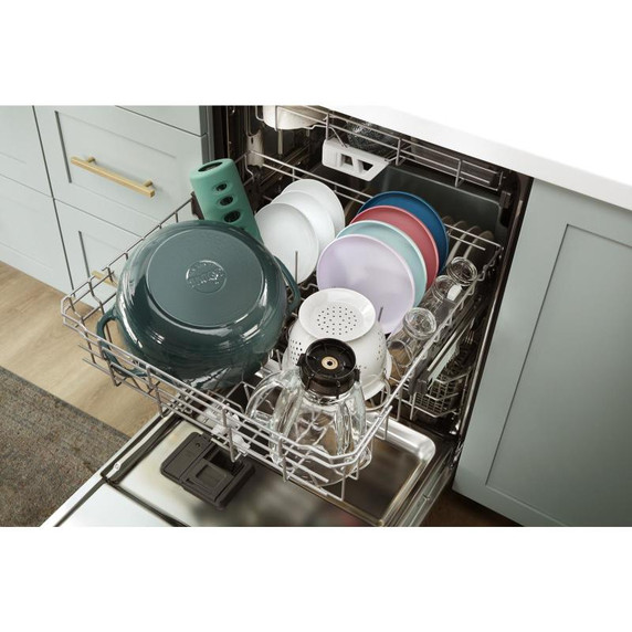 Whirlpool® Fingerprint Resistant Large Capacity Dishwasher with 3rd Rack WDT970SAKV