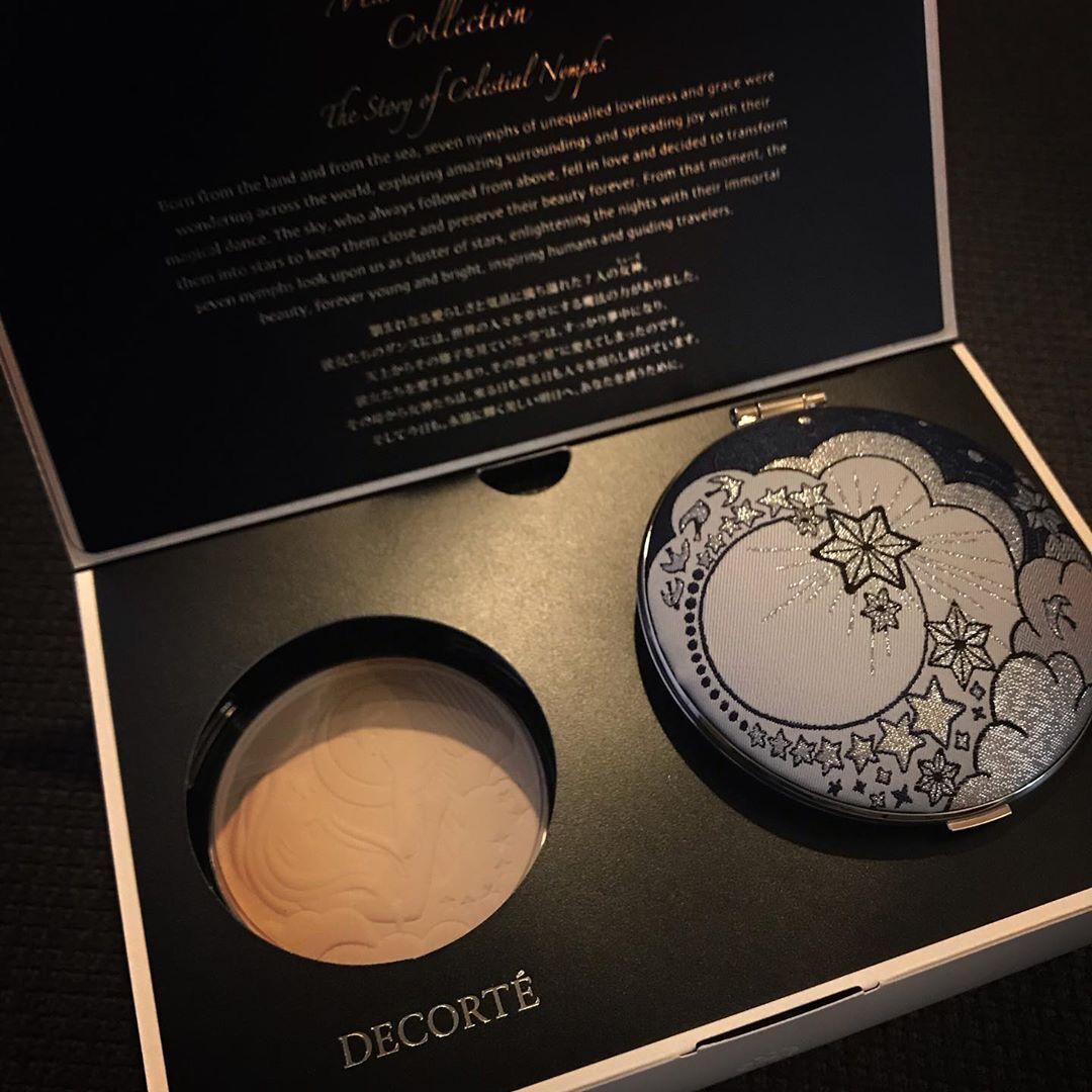 日本cosme decorte黛珂 日本本土版 2019年圣诞限定 aq精致蜜粉饼 18
