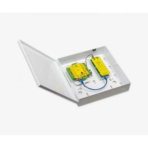 Paxton Net2 Plus, Single Door Controller with Metal Enclosure, PoE+ PSU, Wall Mount, TCP/IP, DHCP, 26 Bit Wiegand, 12-24VDC, UL, FCC