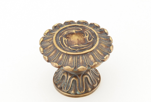 Schaub 937 1-1/2" French Court Cabinet Knob
