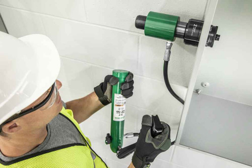 Greenlee 7310SB 11-Ton Hydraulic Knockout Kit with Hand Pump and Slug-Buster 1/2" - 4"