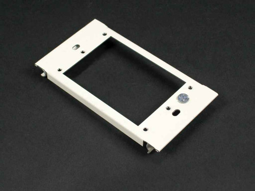 Wiremold V6007C-1 6000 Single-Gang Device Plate Fitting