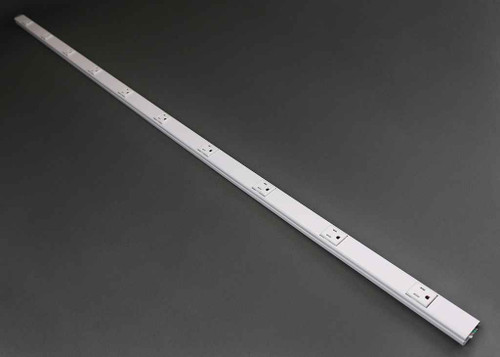 Wiremold WH20GB506TR 20GB506TR Tamper Resistant Plugmold Multioutlet System in White