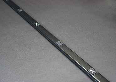 Wiremold BK20GB509TRUSBA 20GB506TR Alternating USB Tamper Resistant Plugmold Multioutlet System, Black