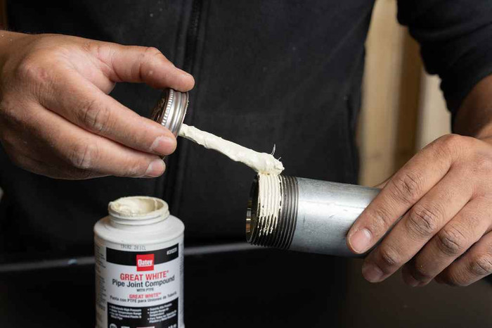 OATEY 31230 4 oz. Great White® Pipe Joint Compound with PTFE