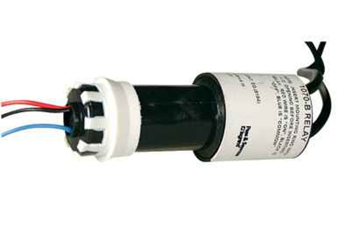 Pass & Seymour 1070B Magnetic Latching Relay, 24VAC/24VDC Control