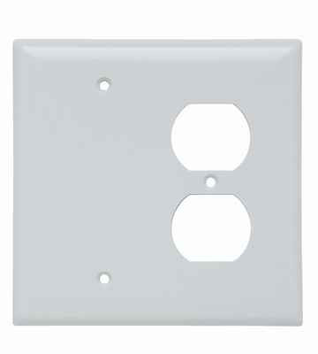 Pass & Seymour SPJ138W Junior Jumbo 2-Gang Thermoset Wall Plate, 1 Blank, 1 Duplex Receptacle, White